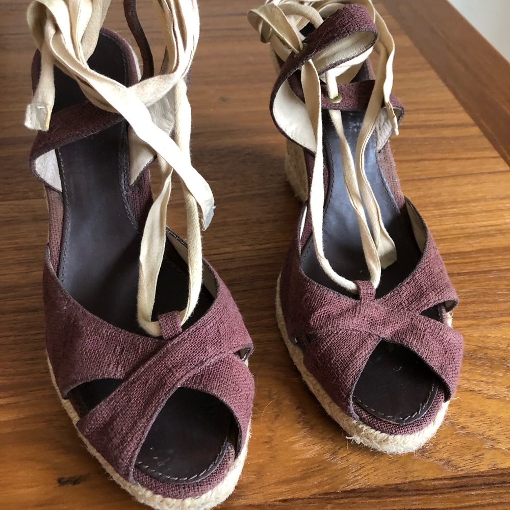 Wedge, tie up heels
